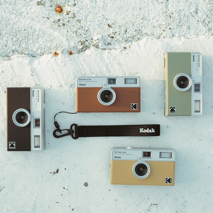8storeytree's tweet photo. Available soon. 🤞
https://t.co/cO1vFX83Sn
#ishootfilmsg #filmphotography #ishootfilm #kodak #kodakektarH35 #kodakektar #ektarcamera #filmcameras https://t.co/zsifisCeDc https://t.co/ji2OMemvzQ