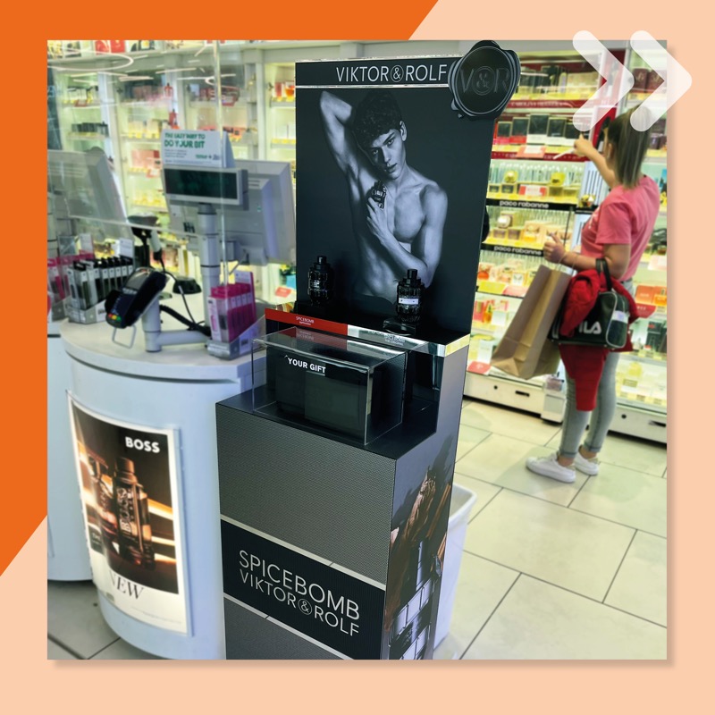 wenbarltd's tweet photo. Viktor and Rolf FSUs looking beautiful in store!

#Viktor&amp;Rolf #L’Oreal #retaildesign #retaildisplay