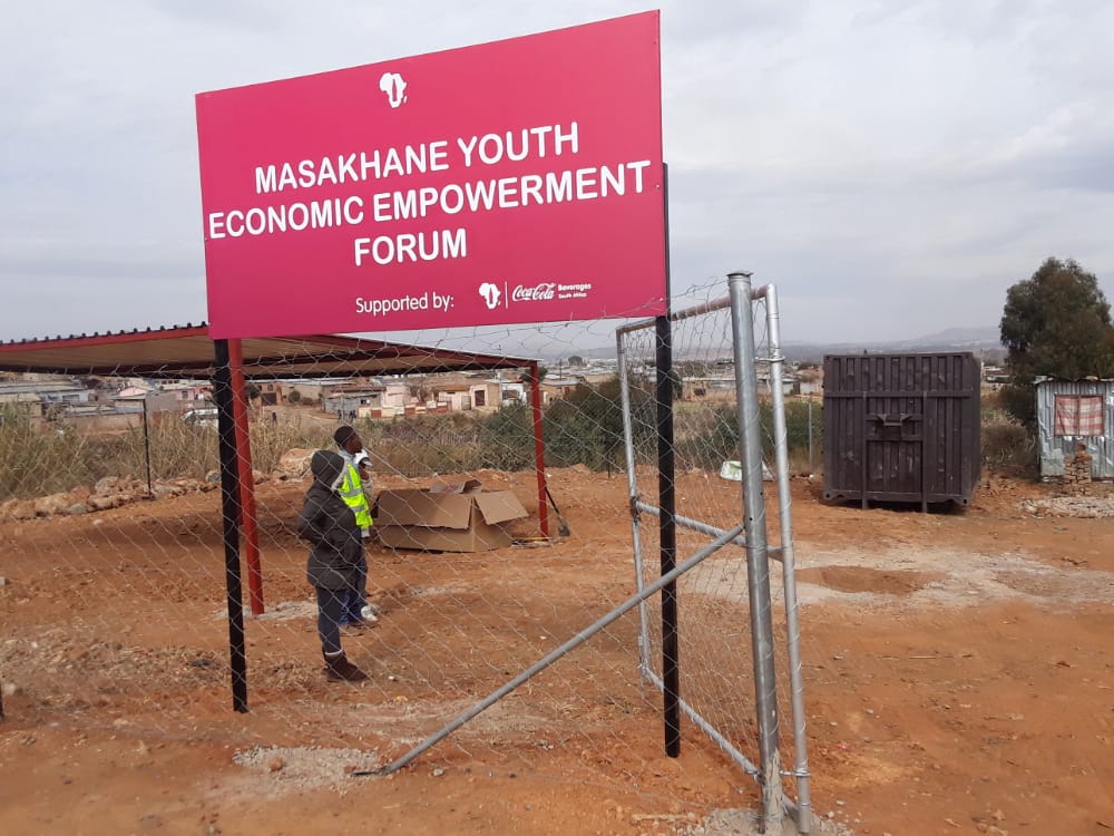 MasakhaneYEEF's tweet photo. As we prepare for the launch of MasakhaneYEEF recycling project in partnership with @WCCA8 @CocaCola_ZA @WasteAid 
#savingourenvironment https://t.co/AlfTTHTbNY