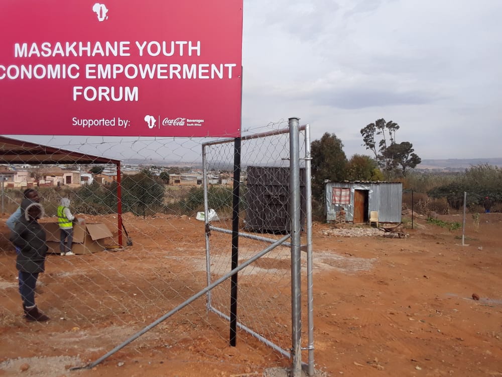 MasakhaneYEEF's tweet photo. As we prepare for the launch of MasakhaneYEEF recycling project in partnership with @WCCA8 @CocaCola_ZA @WasteAid 
#savingourenvironment https://t.co/AlfTTHTbNY