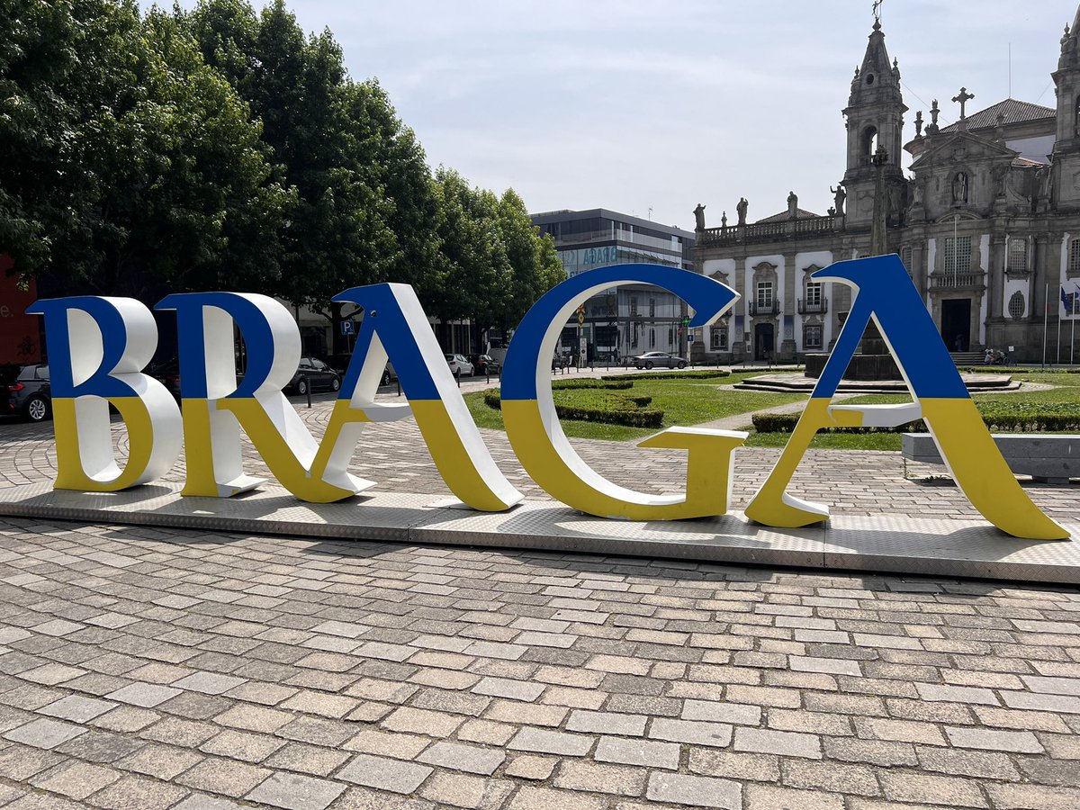 Seema_Lakdawala ๐ณ๏ธโ๐ (@lakdawala_lab) on Twitter photo Made it to braga for #NSV2022 enjoyed an amazing view and good wine with these lovely ladies! <a href="/poisondartfrog7/">Emily Bruce, PhD</a> <a href="/MartaGaglia/">Marta Gaglia</a> <a href="/anice_lowen/">Anice Lowen</a> #WomenInVirology get ready for day 3 (or 4โฆ who is counting?) ๐ Made it to braga for #NSV2022 enjoyed an amazing view and good wine with these lovely ladies! <a href="/poisondartfrog7/">Emily Bruce, PhD</a> <a href="/MartaGaglia/">Marta Gaglia</a> <a href="/anice_lowen/">Anice Lowen</a> #WomenInVirology get ready for day 3 (or 4โฆ who is counting?) ๐