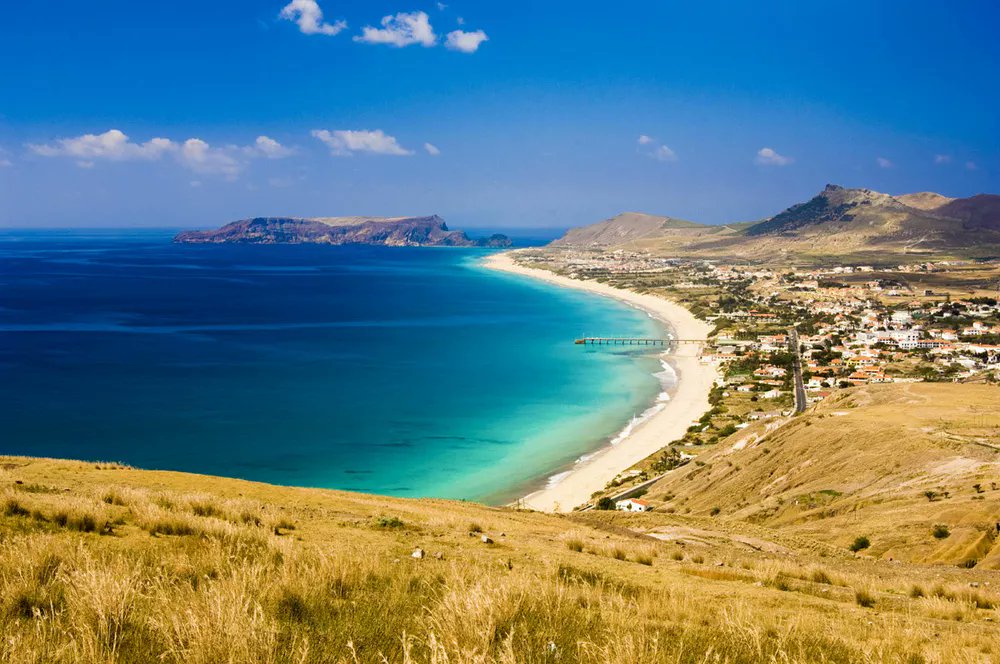 alentejo_1970's tweet photo. Scattered from north to south, without forgetting the islands, there are incredible beaches full of beauty. These are some of the most beautiful in #Portugal 🏖
#VilaNovadeGaia
#Sesimbra
#Odeceixe #Algarve
#PortoSanto #Madeira https://t.co/VQbLIIpMSr