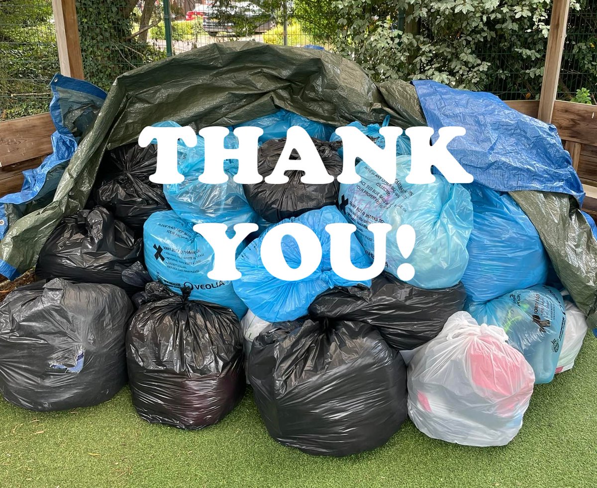 HawkedonAssoc's tweet photo. A huge thank-you for all your Bag2School donations - we collected 415kg of used clothes, which has raised a fantastic sum of £166 for the HPSA! 
#ReduceReuseRecycle https://t.co/QNA7Q0v7VV