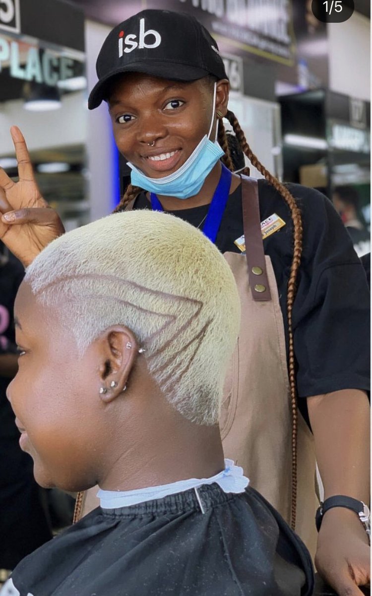 PJ_barbershop's tweet photo. 1st frame is the day of my freedom. The rest are my handwork.  
I am a proud lady barber 😊

Patronize me and you won’t regret it 
Check me out on Instagram @pj_barbershop.ng 

IF THIS APPEAR ON YOUR TIMELINE PLEASE KINDLY ENCOURAGE ME BY RETWEETING AND DROP A COMMENT THANKS 😊💈 https://t.co/o7re0mWknM