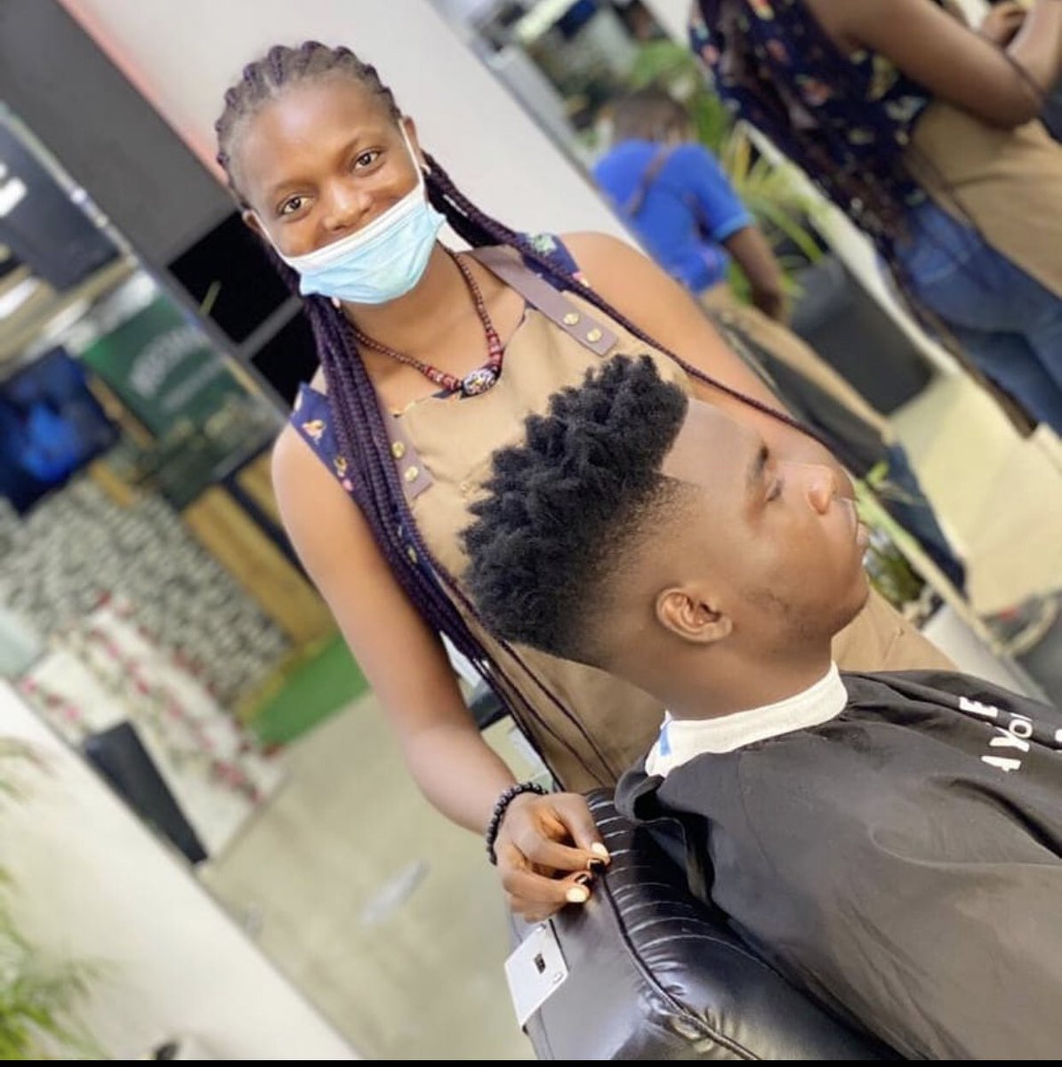PJ_barbershop's tweet photo. 1st frame is the day of my freedom. The rest are my handwork.  
I am a proud lady barber 😊

Patronize me and you won’t regret it 
Check me out on Instagram @pj_barbershop.ng 

IF THIS APPEAR ON YOUR TIMELINE PLEASE KINDLY ENCOURAGE ME BY RETWEETING AND DROP A COMMENT THANKS 😊💈 https://t.co/o7re0mWknM