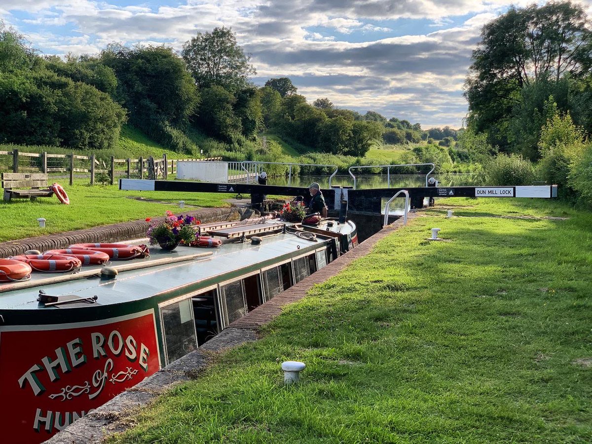 The Rose of Hungerford tweet media