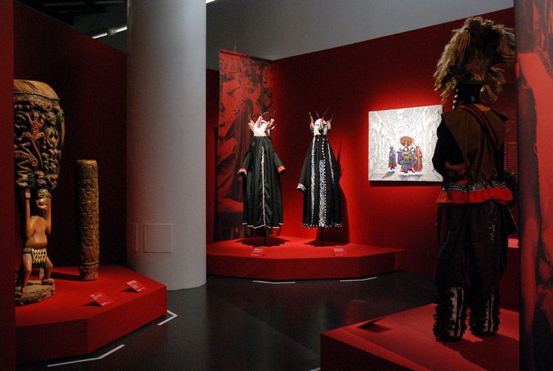 [agenda culturel] derniers jours 17 juillet #expo Sur la route des chefferies du Cameroun. Du visible à l’invisible Route des Chefferies <a href="/routechefferies/">Route Des Chefferies</a>  #RouteDesChefferies <a href="/quaibranly/">musée du quai Branly - Jacques Chirac</a> #ITW Cindy Olohou #commissaire associée #podcast <a href="/FranceFineArt/">FranceFineArt</a> francefineart.com/2022/04/04/323…