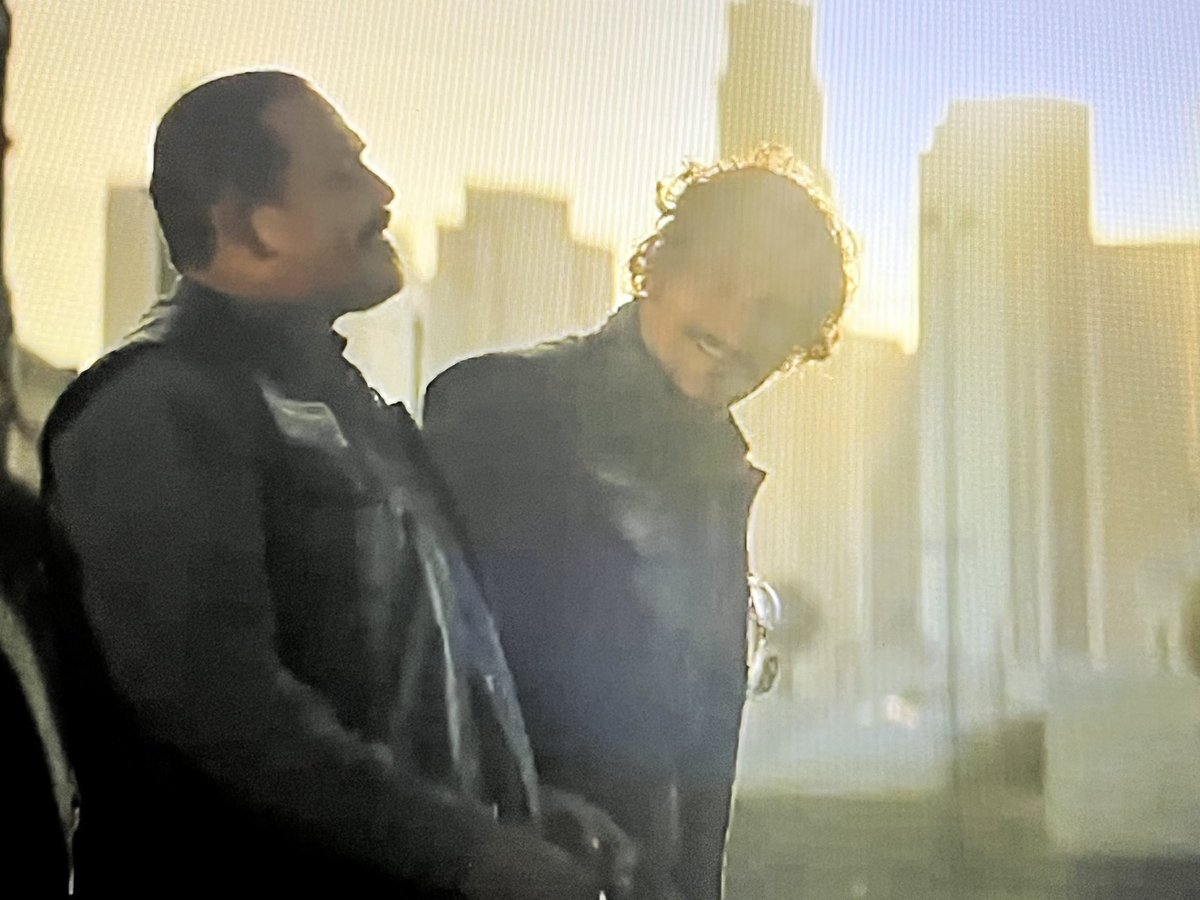 TheMotleyFan89's tweet photo. These two right here. Tig and Alvarez. DAMN I missed Tig!! Much love to both @KimFCoates and @EmilioRivera48 and excellent job with the episode!! Honestly, I think this is my favorite episode so far… #MayansMC #MayansFX #TeamTig https://t.co/3NmiUn6I1V