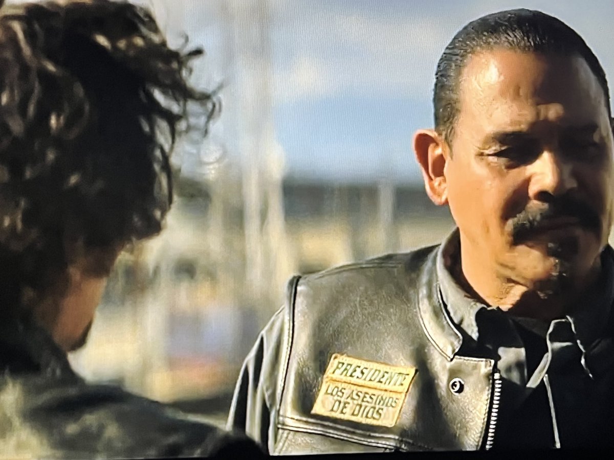 TheMotleyFan89's tweet photo. These two right here. Tig and Alvarez. DAMN I missed Tig!! Much love to both @KimFCoates and @EmilioRivera48 and excellent job with the episode!! Honestly, I think this is my favorite episode so far… #MayansMC #MayansFX #TeamTig https://t.co/3NmiUn6I1V