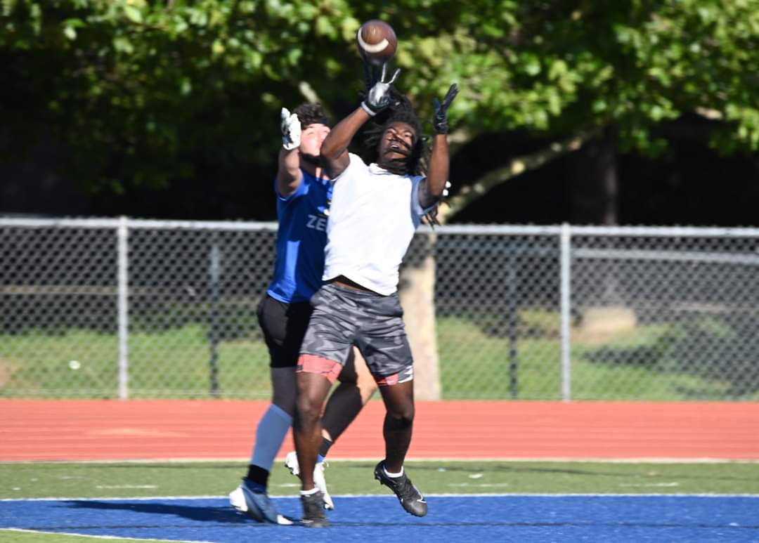 Lincoln vs Antelope 7 o 7
Game pix click on link
m.facebook.com/story.php?stor…

<a href="/zebras_football/">Lincoln Fighting Zebras Football</a> 
<a href="/AntelopeLevelup/">Antelope Football</a> 
<a href="/A2J15/">Aaron Jackson</a> 
<a href="/SacBee_JoeD/">Joe Davidson</a> 
<a href="/cameronsalerno1/">Cameron Salerno</a> 
<a href="/CoachSouthy/">Shaun</a> 
@