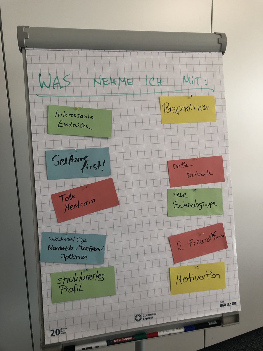 FroschHannah's tweet photo. Gestern Abschlussfeier des Mentoringjahrgangs 21/22 und 20/21 @fernunihagen @FeU_Gradservice. Es war sehr schön! https://t.co/8ngAUGN99x