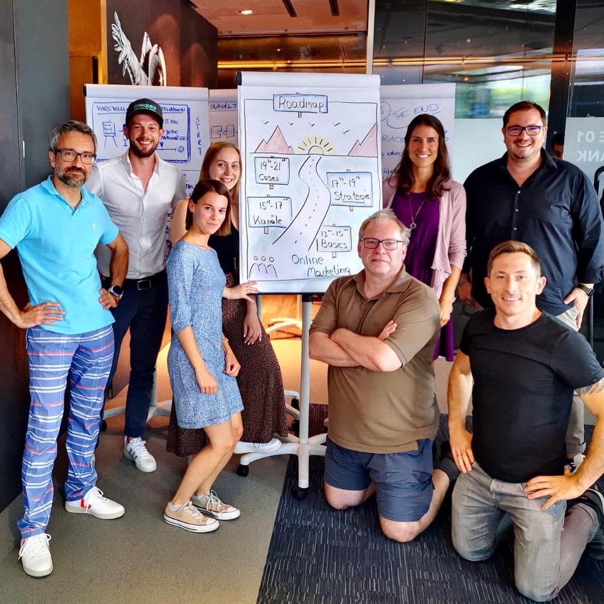 ArminRogl's tweet photo. Ein spannender Austausch beim Trainer:innen get2gether des @iab_austria - großartige Inputs von Kathrin Hirczy zu Workshop Methoden - und das noch dazu via Flipchart. 😀Danke an alle Beteiligten für die tolle Diskussion!

#onlinemarketing #iab #workshop #ads #socialmedia https://t.co/c58ZJl3UT5