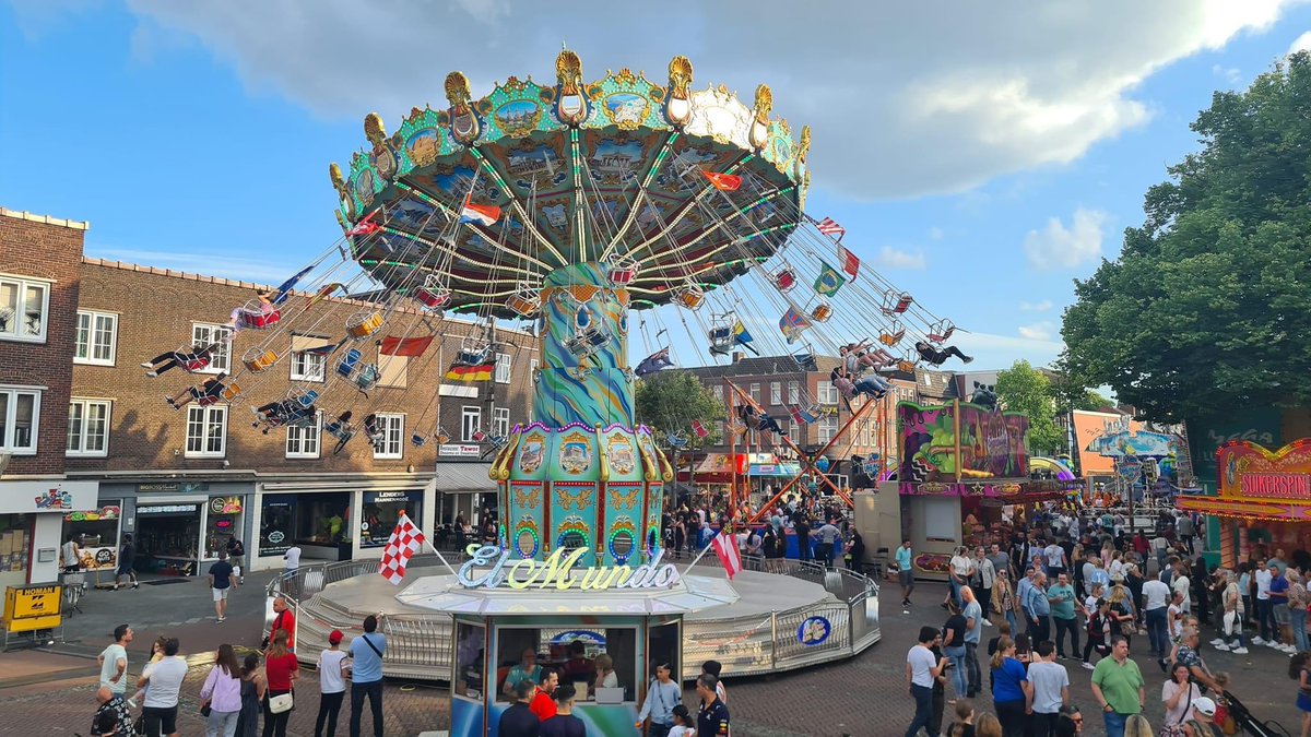 2/2 Tevens is er vanmiddag van 13.00 uur tot 15.00 uur weer een prikkelarme kermis. Gedurende deze tijd zullen er geen lichteffecten zijn, geen harde muziek en attracties draaien daar waar mogelijk langzamer. #geleen