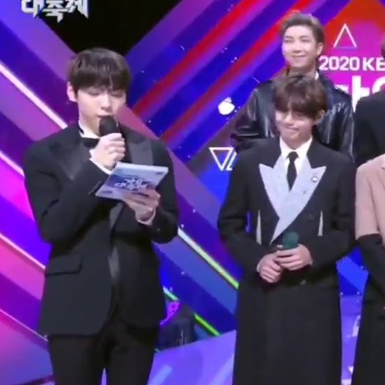 the fact that taehyung is a 179cm tall man but still looked so tiny beside soobin 🥺