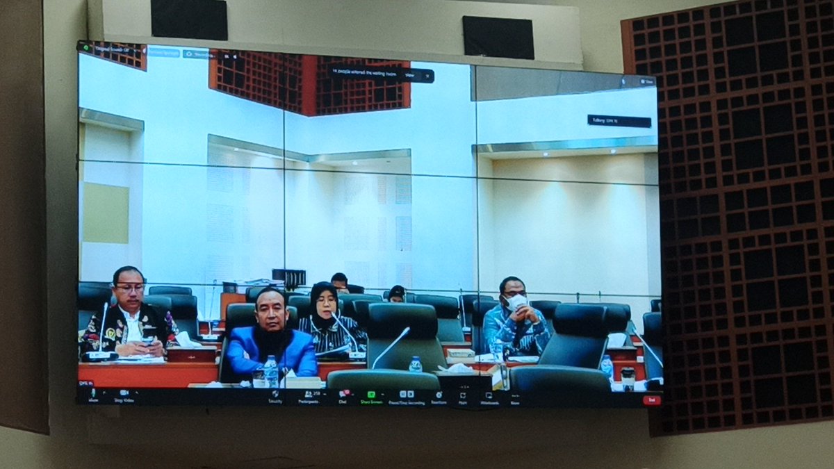 SM_centremedia's tweet photo. #PKB #Banggar #DPRRI @DPR_RI Rapat Panja RKP 2023 @DPP_PKB @FraksiPKB @cakimiNOW @EmHasanuddin @hanifdhakiri @tommykurniawan7 @heru_wido2 https://t.co/XuRKY86tDu