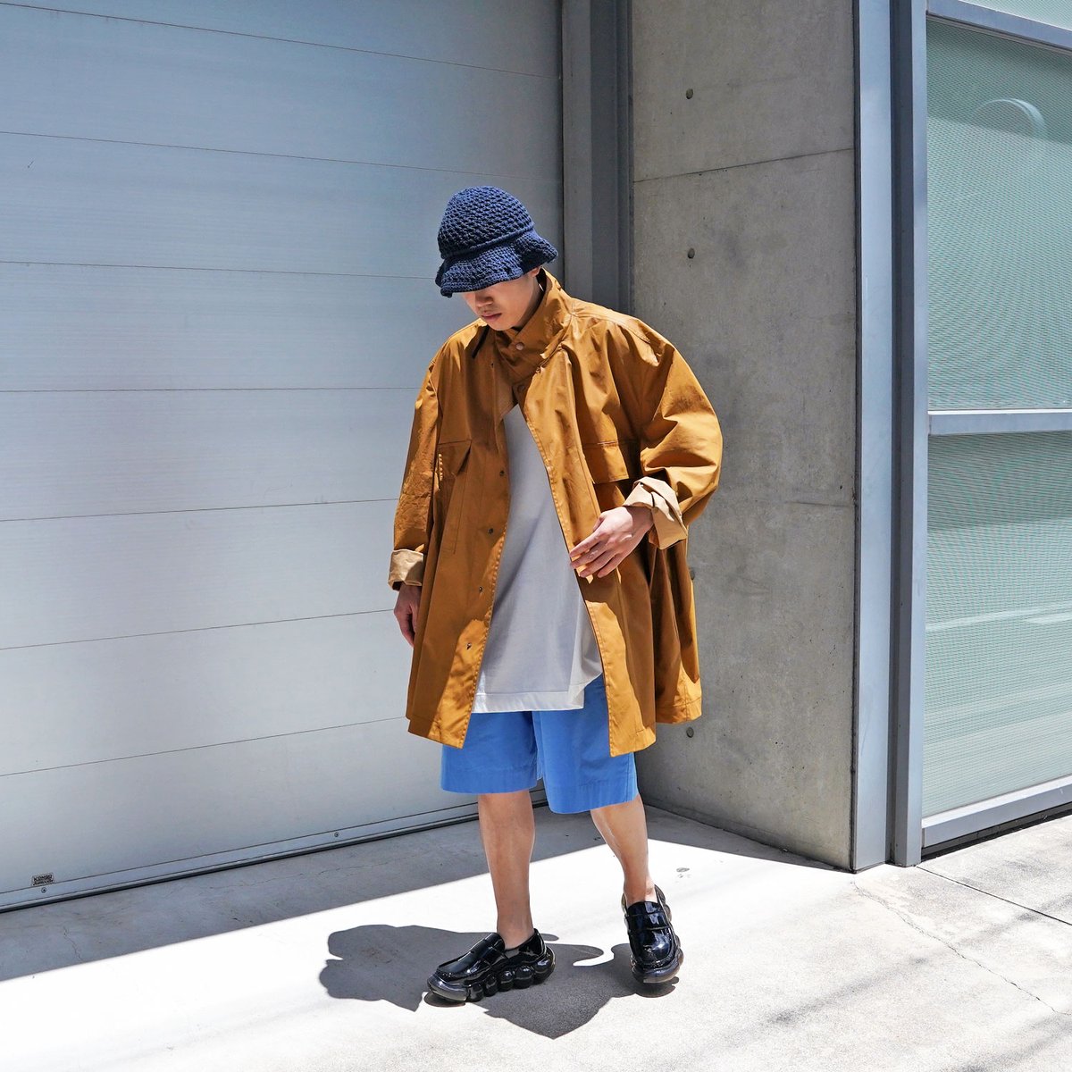 w_and_m's tweet photo. Styling

Coat #hedmayner
https://t.co/2AGWrn7GMe

Shorts #studionicholson
https://t.co/XM5FTsFV78

Shoes #groundsfootwear
https://t.co/MtujsBtZRN

Hat #craiggreen
https://t.co/wgMtYDWWiI https://t.co/PEaynCBHtK
