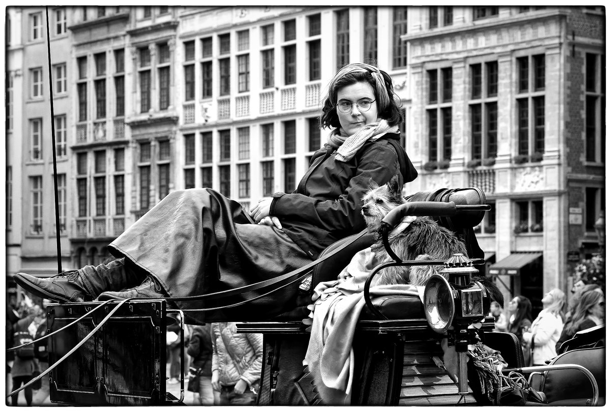 bernard_noffels's tweet photo. A picture from my first photobook "Waiting Walking Working - Part I - A journey to someone's land" and published spring 2021 by https://t.co/6D0tsDCJAf. #bernoff #georgbernoff #brussels #belgium #streetphotogaphy #bnw_photography #monochome #raw_bnw #photography #raw_europe https://t.co/38sbhndnfL
