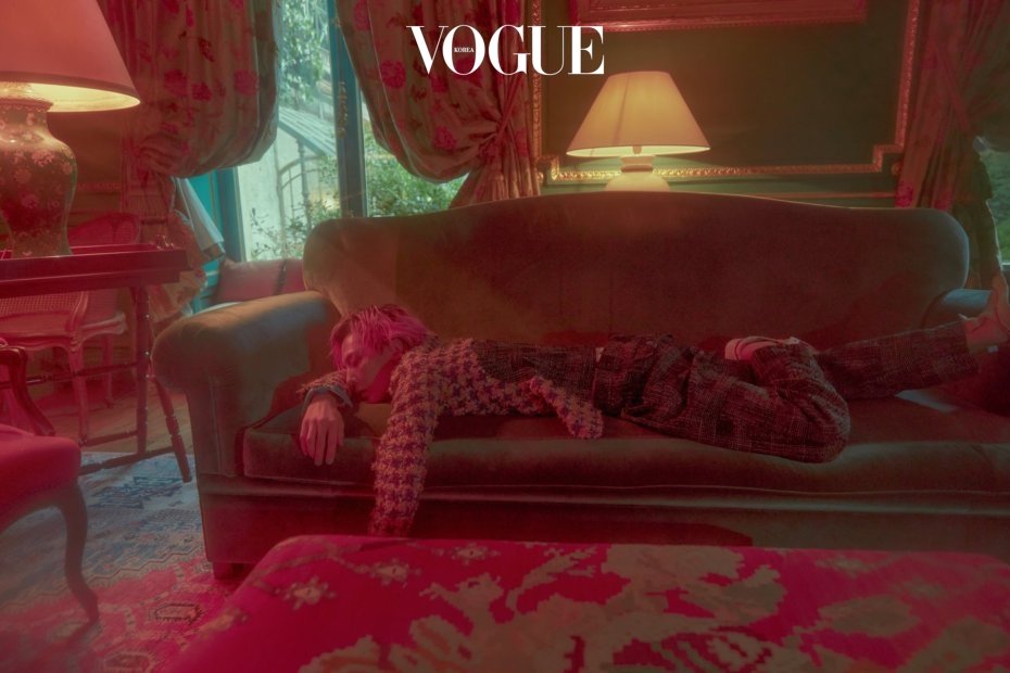 NewsongPlz's tweet photo. #GDRAGON Vogue 7월호 (1)
https://t.co/u6yQRnPnpv https://t.co/xzZnd7aRZu