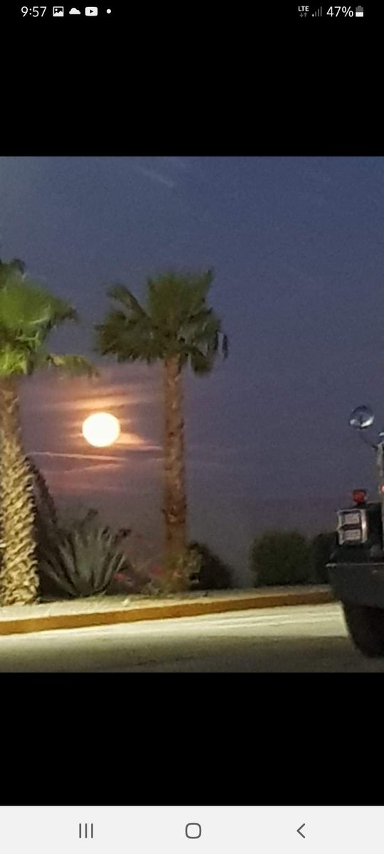 Evalunaortiz's tweet photo. Hermos luna hoy ,🥰🌙 https://t.co/eBV8A4qshe