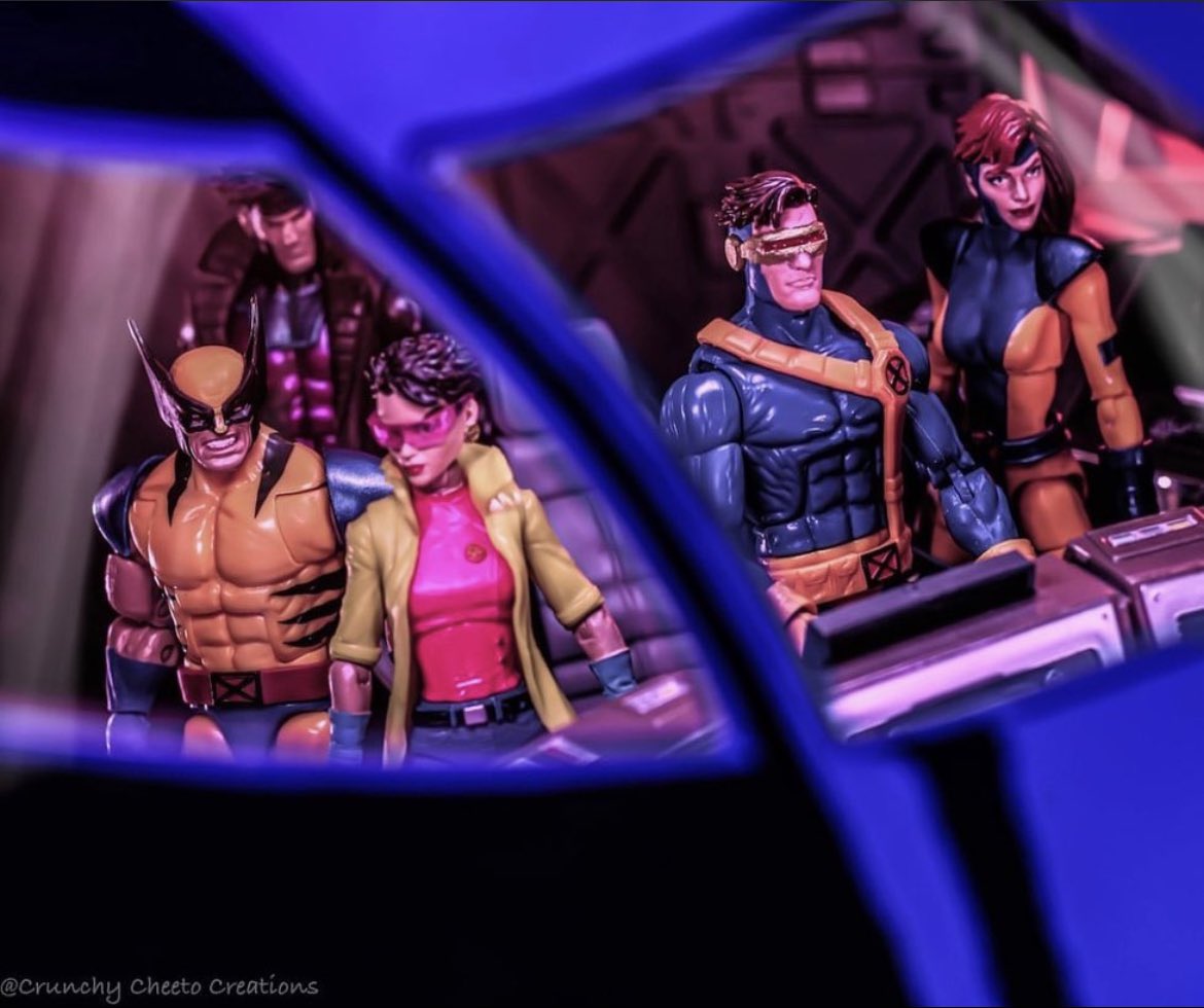 WolverSteve's tweet photo. Look what crunchycheetocreations recreated @xmendirector @xmentas 🤩
#MarvelLegends #Art #Xmen #Xmen97 #Wolverine #Cyclops #JeanGrey #Gambit #Jubilee #XJet https://t.co/zx5Jevq9Uw