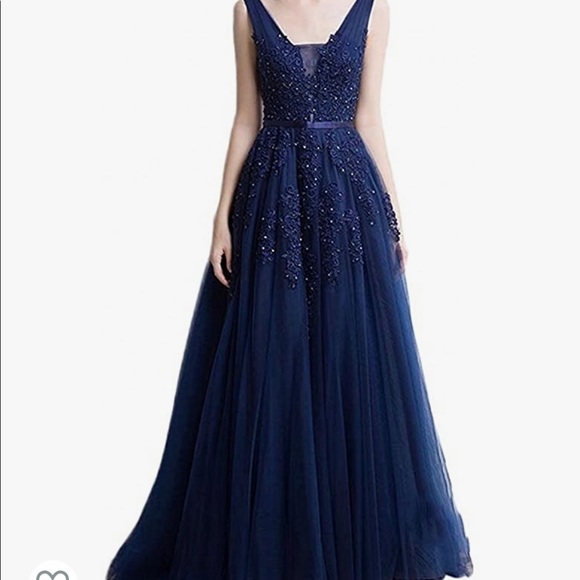 suzcat12's tweet photo. So good I had to share! Check out all the items I'm loving on @Poshmarkapp #poshmark #fashion #style #shopmycloset #naven #babyonline #rosio: https://t.co/t7bDGZ9BfP https://t.co/EUCRLZC5zR
