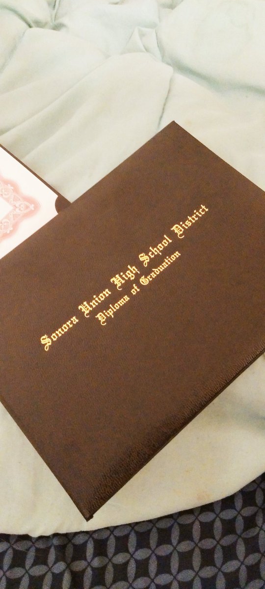 Cherry053119's tweet photo. Got my diploma! Finally had to wait like a year. It's a huge accomplishment for me. I dropped out and switched schools many times. It was hard for reasons but my schools and teachers were always doin the most and never gave up on me🥳💜
#HSGRADUATE2022
#DIPLOMA
#SCHOLARSHIP https://t.co/CcC0xYyjzl