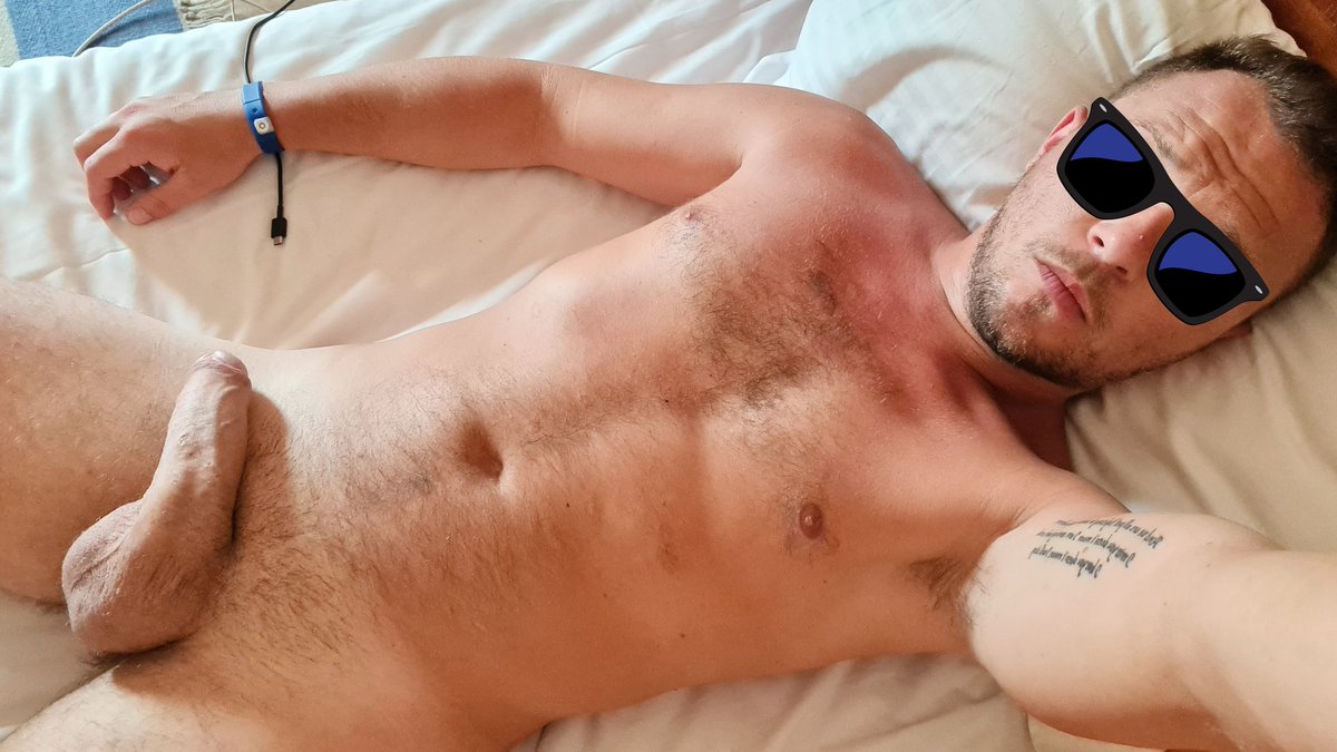 2pragueboy's tweet photo. Lazy day on vacation 🙈😈🍆 #czechgay #czechboy #czgay #praguegay #cum #cumshot #pragueboy #twoczechgay #gaycouple https://t.co/Ucp5cy3ySB