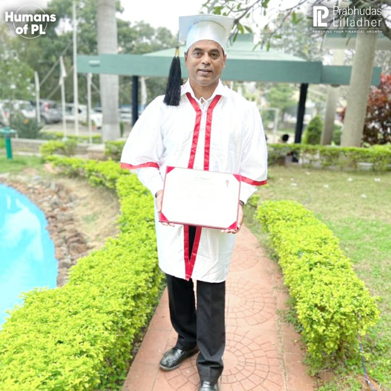 PLIndiaOnline's tweet photo. "My aim is to take the brandโs 8-decade legacy forward, and ultimately focus on adding value in every initiative I take. As long as my clients and colleagues see value-addition from me, I am the happiest."
Read About Kiran Kumar: https://t.co/Qhyih1YX8t
#humansofPL #plindia