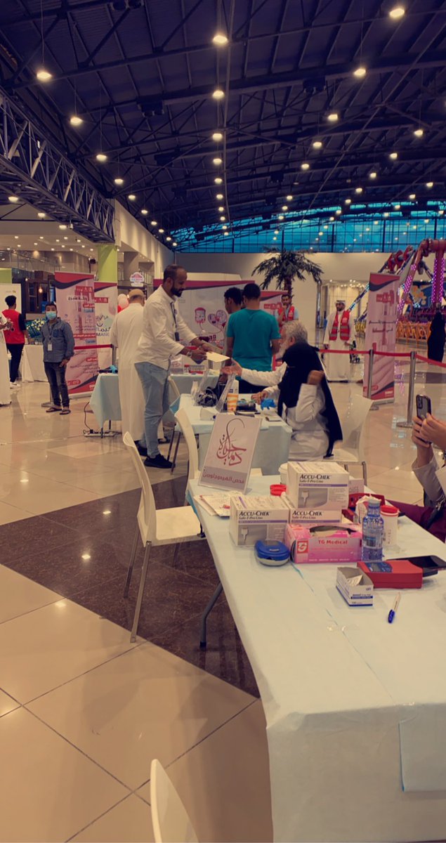 IEESA1's tweet photo. صور من الحملة والتكريم وكل الشكر والتقدير لجمعية إيثار الخيرية وجميع الداعمين كما نخص بالشكر تطبيق ذا شفز على تقديم الضيافة ..
جعلها الله ميزان حسنات الجميع .. https://t.co/C4GCpBe1WX