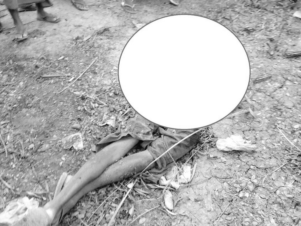 BryanOC55893120's tweet photo. Tw // Sensitive Contents,
SAC troops bombarded by 2 helicopters, bombed and burnt down the residential properties at 5 points and killed a local residents in Maekone village, Wetlet tsp, yesterday. #2022Jun15Coup #WarCrimesOfJunta #WhatsHappeningInMyanmar https://t.co/JbFP0uRymO