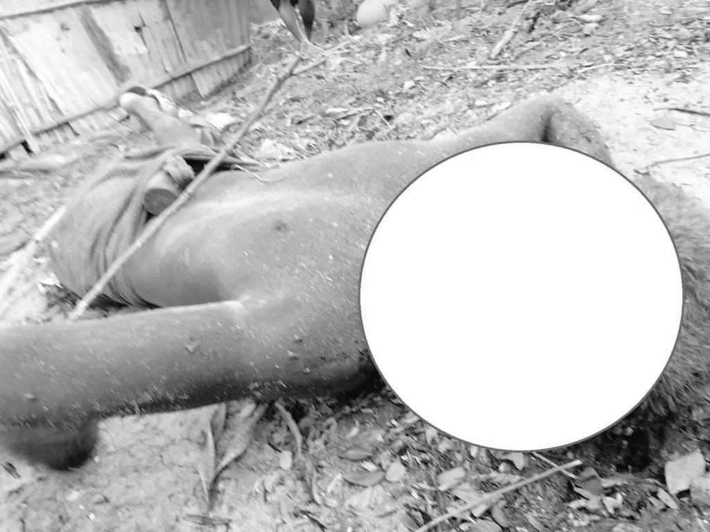 BryanOC55893120's tweet photo. Tw // Sensitive Contents,
SAC troops bombarded by 2 helicopters, bombed and burnt down the residential properties at 5 points and killed a local residents in Maekone village, Wetlet tsp, yesterday. #2022Jun15Coup #WarCrimesOfJunta #WhatsHappeningInMyanmar https://t.co/JbFP0uRymO
