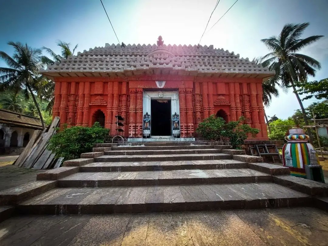 eodishaorg's tweet photo. Jagannath temple, Khalikote, Ganjam.
Superb Photography by @anilphotography_95
• • • • • •
#eodishaorg
#ganjamcalling
#khalikote
#jagannathculture https://t.co/bLxVVZXGUp