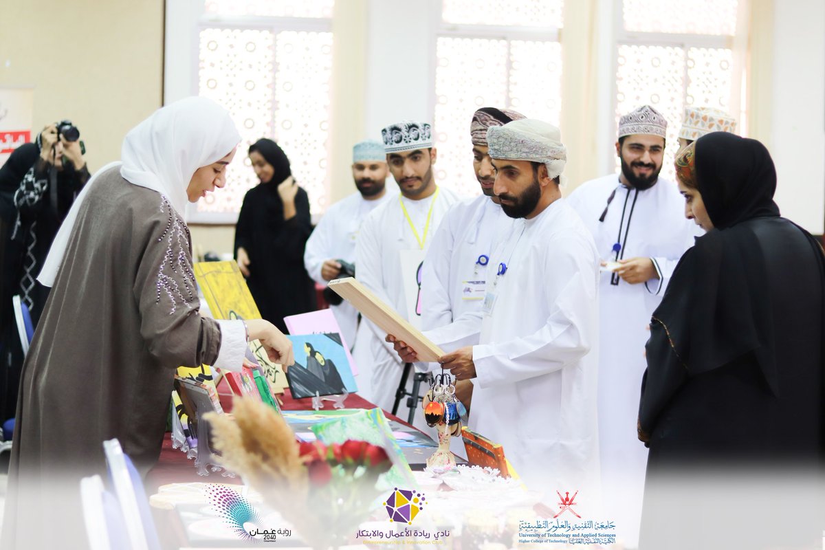 EIC_UTAS's tweet photo. زيارة عميد #جامعة_التقنية_والعلوم_التطبيقية_مسقط د. أحمد المعمري @Dr_ahmedmamari لفعالية #السوق_الريادي و #معرض_الشركات_الطلابية يوم الثُلاثاء الموافق ١٤ يونيو٢٠٢٢.

#لعودة_الحياة_رونقها
@hct_Tawasul 
@EIC_UTAS 
#نادي_ريادة_الأعمال_والابتكار_مسقط https://t.co/nyhgwlvDdZ