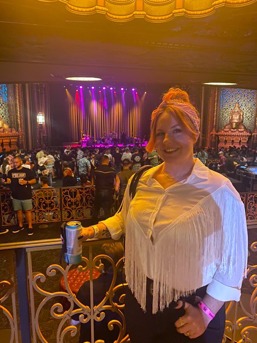 Saw @orvillepeck at @TheFoxTheatre  in Oakland tonight and it was the best live show I&rsquo;ve been to in<a class="tags" target="_blank" title="On Twitter" href="/?out=eyJ0eXAiOiJKV1QiLCJhbGciOiJIUzUxMiJ9.eyJpYXQiOjE3MjIxMTQxNDAsImlzcyI6InR3cG9ybnN0YXJzLmNvbSIsIm5iZiI6MTcyMjExNDE0MCwiZXhwIjoxNzUzNjUwMTQwLCJyZWRpcmVjdF91cmwiOiJodHRwczovL3R3aXR0ZXIuY29tL29ydmlsbGVwZWNrIn0.Bagr9cs_8Vf2W_wu_zZYz5-j3wZ3pqnYymArR-bwR3sCIxquZ7DkoOFWlIsAaDPtoqYy78pDSJN2peKBi15_oQ">@orvillepeck</a><a class="tags" target="_blank" title="On Twitter" href="/?out=eyJ0eXAiOiJKV1QiLCJhbGciOiJIUzUxMiJ9.eyJpYXQiOjE3MjIxMTQxNDAsImlzcyI6InR3cG9ybnN0YXJzLmNvbSIsIm5iZiI6MTcyMjExNDE0MCwiZXhwIjoxNzUzNjUwMTQwLCJyZWRpcmVjdF91cmwiOiJodHRwczovL3R3aXR0ZXIuY29tL1RoZUZveFRoZWF0cmUifQ.PGu5UqKfCoPQSG34ceTaGY_xuYpfGN62LmrKhS9MONsqP2OylNh0awTzOmB1EPwN6bMel26nU0L1ppnyEYBKrQ">@TheFoxTheatre</a><a href="/tag/flymetoyou"class="tags"><span>#flymetoyou</span></a>