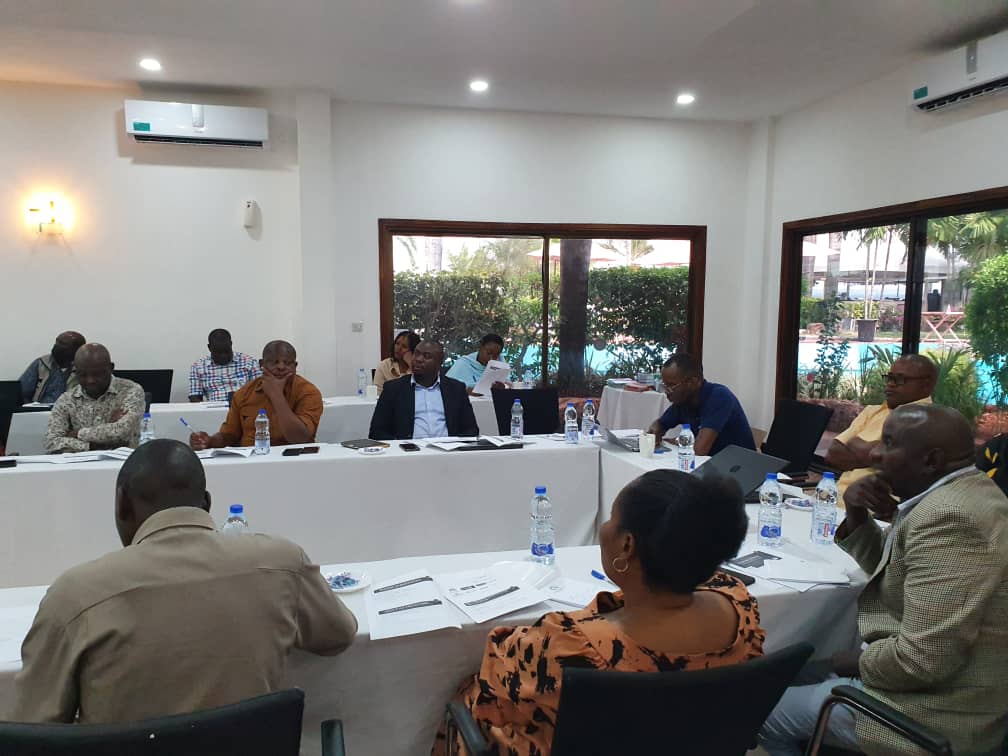 KuyendaC's tweet photo. #HappeningNow This morning in #Tanzania, #Kuyenda member @policy_F is hosting kick-off sessions with key stakeholders sharing our project and some key learnings we have made about the #learningcrisis #MovingEducationForward https://t.co/ZBRqFs24lE