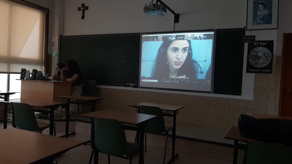 ColegioApostol's tweet photo. Alumnos de Pluribach asistiendo a la sesión para presentar su proyecto europeo TAEUS Living Ports @in_galicia @InjuveSpain @ComisionEuropea @EDCoruna
@Europarl_ES
#TAEUS #cohesion #takeawalkontheEUside #fondoscohesión https://t.co/EUbKH4Yxuv