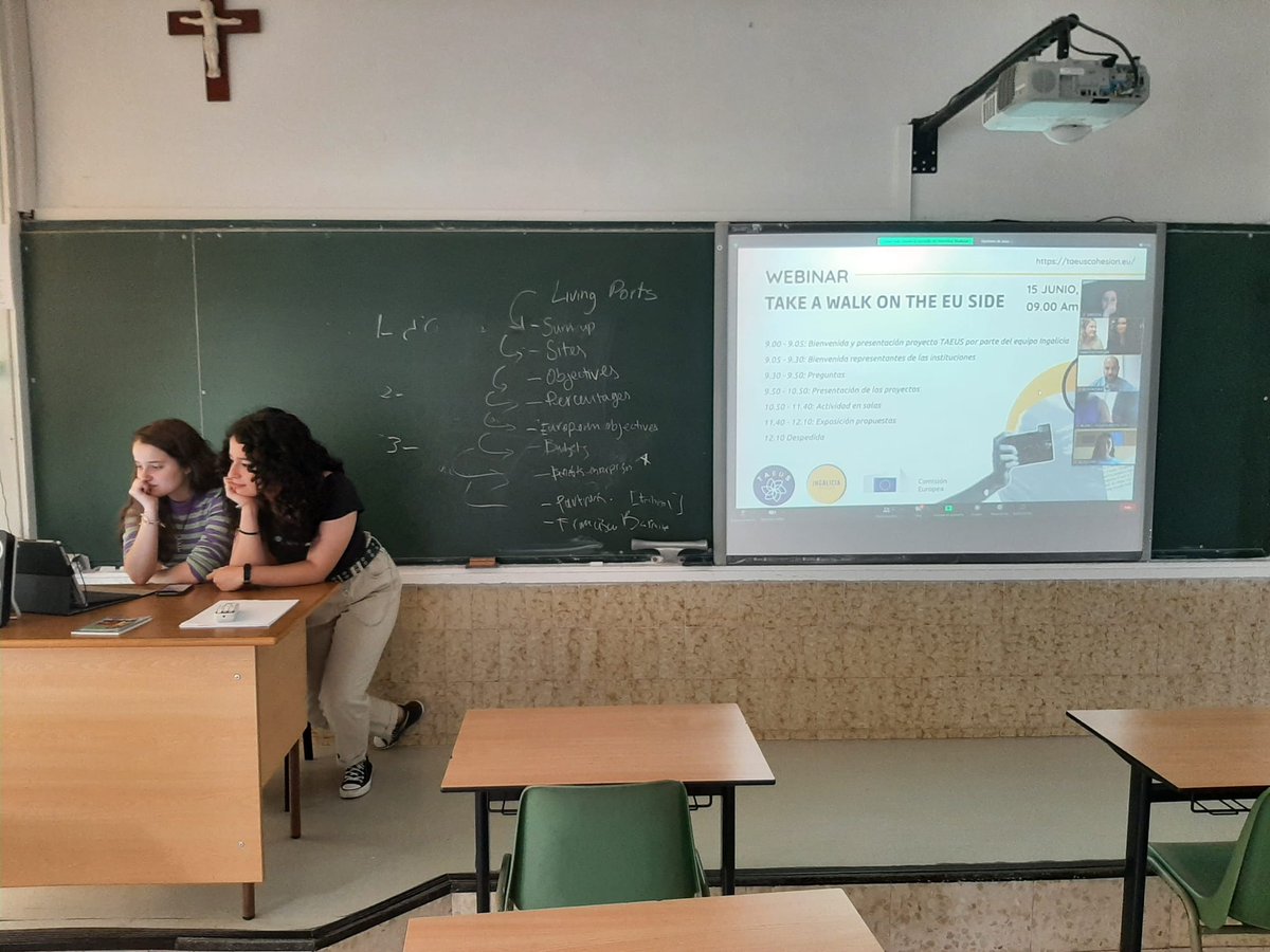 ColegioApostol's tweet photo. Alumnos de Pluribach asistiendo a la sesión para presentar su proyecto europeo TAEUS Living Ports @in_galicia @InjuveSpain @ComisionEuropea @EDCoruna
@Europarl_ES
#TAEUS #cohesion #takeawalkontheEUside #fondoscohesión https://t.co/EUbKH4Yxuv