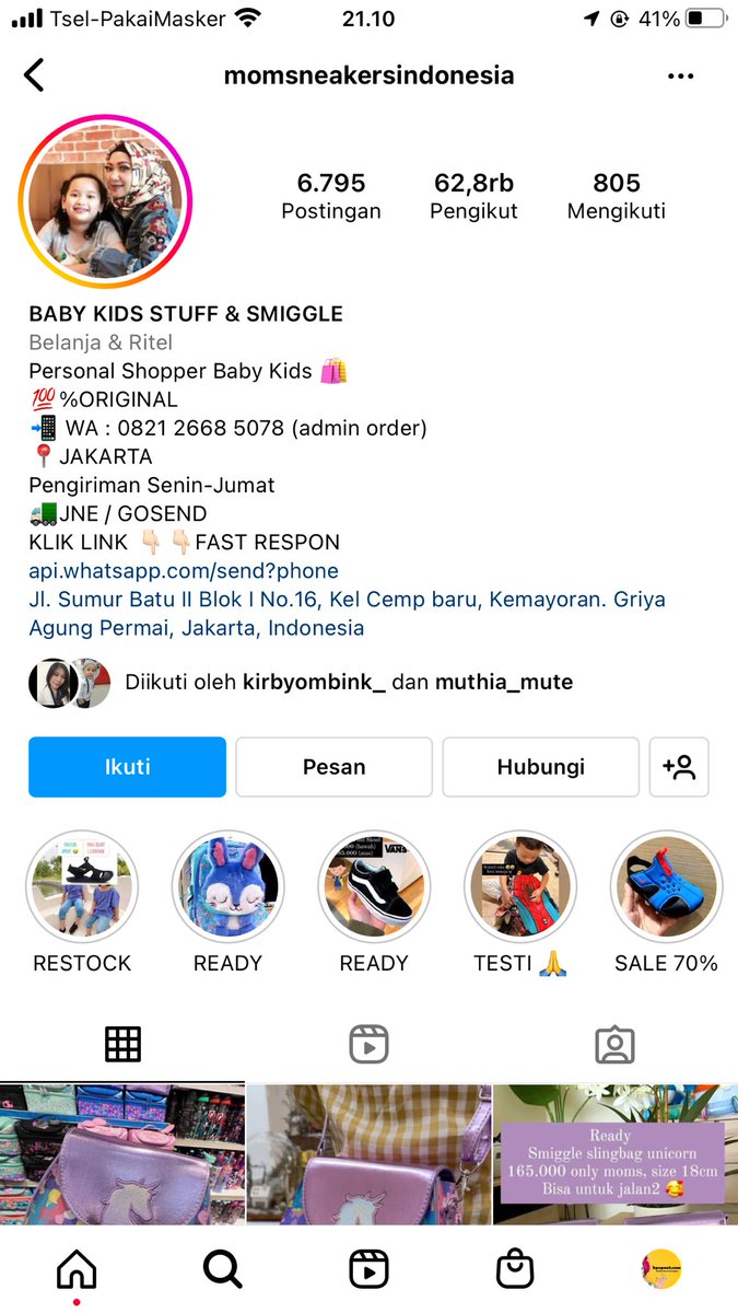 KdMumpuni's tweet photo. Boleh bantu retweet saya tentang akun penipuan ini yah. Entah udah berapa lama akun #momskidsneakersanak #jastipsmiggle ini melakukan penipuan ini. Kasian juga orang yang dipakai Dp buat profile dan alamat rumah yg dia cantumkan di Ig. @buibuksocmed @penipuaan 🙏🙏🙏 https://t.co/NnBZujkRE2