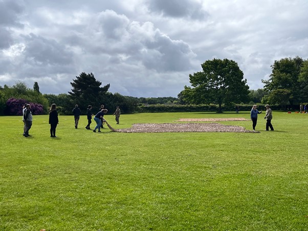 FLMyerscoughLiv's tweet photo. Last Wednesdays activity: Our wonderful FL learners enjoying some teamworking activities provided by the Army. An action packed day for us all! 🏃‍♂️🤩 https://t.co/kgY4lNs3Tw
