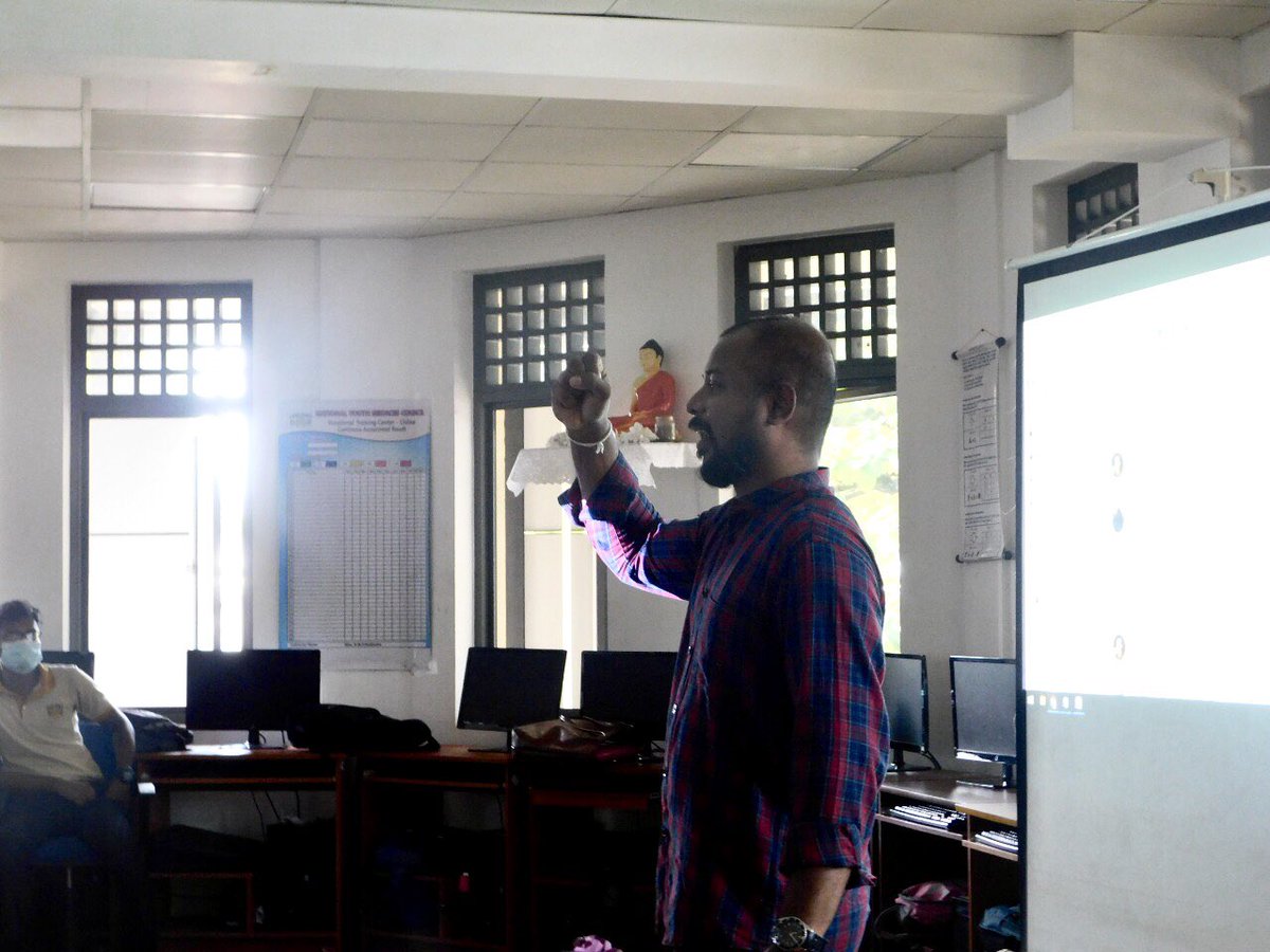 BuduMalli's tweet photo. My audience for today’s #ITYahamaga workshop at #Chilaw Youth Center. Students expressed that they felt inadequate because it was the first time they heard abt the subject
#DigitalSecurity #SocialMedia #PrivacyAndSecurity #PersonalData #DigitalLK #SriLanka #Youth @SarvodayaFusion https://t.co/zDGO73WaQ9