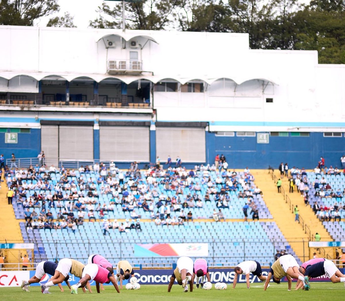 Increíble vivir el fútbol de selecciones nacionales con <a href="/sedofutbol/">Selección Dominicana de Futbol</a> en <a href="/Concacaf/">Concacaf</a> 🇩🇴

Gracias Iñaki Bea, compañeros y jugadores. Nos llevamos un poco de todo.

Vamos con el Dembow!!🥁