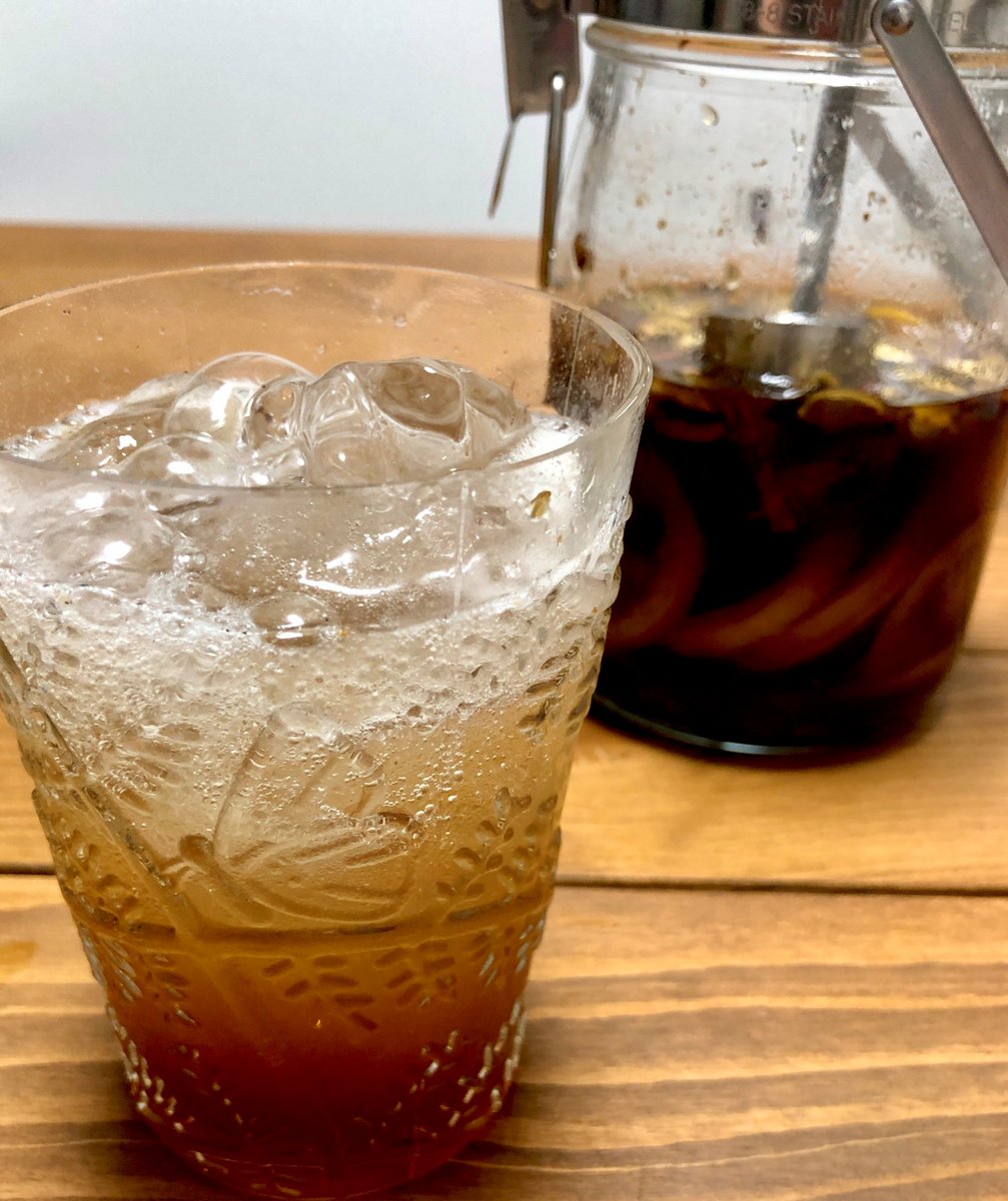 『スキマの花屋』presents
"父の日"クラフトコーラ作り!
今年のスキマの花屋at HOMEは、
おうちで楽しめる『スキマの花屋 クラフトコーラ作り』をプレゼント。
お家時間をお楽しみください!
▼「スキマの花屋」特設サイト
https://t.co/gNQoOovlzC