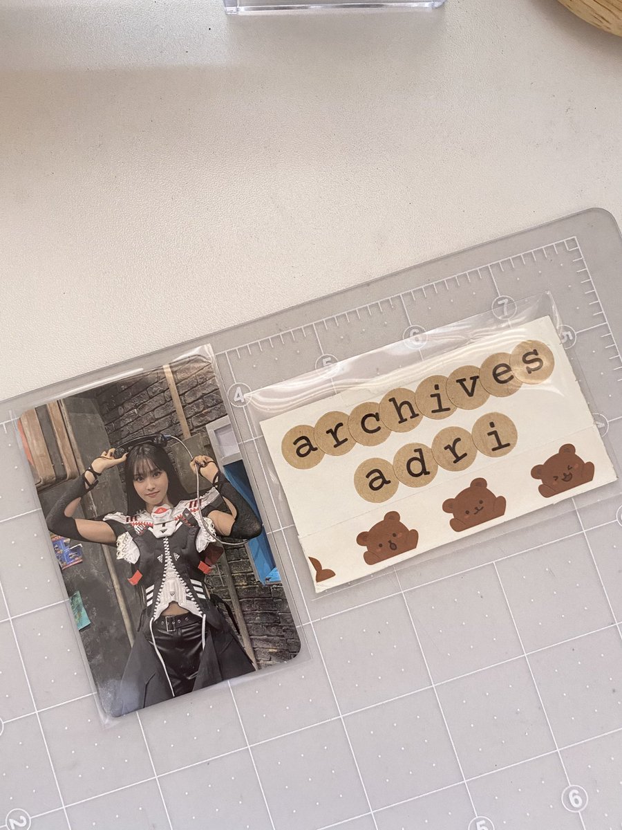 archivesadri's tweet photo. wts lfb ph onhand ꒰ #adrisells ꒱

yoon young luv ar pc
— ₱50 + pf
— half payo &amp; rem bal within 3 days
— ggx jnt sco

reply or dm to claim. 

🏷 stayc yl https://t.co/4WLRzGqB1i