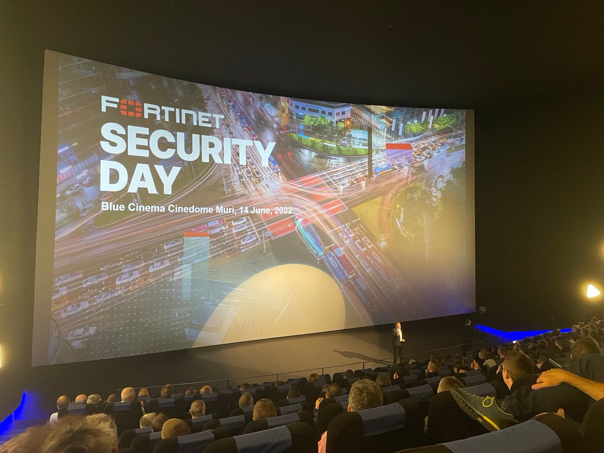 4netAG's tweet photo. @Fortinet Schweiz rollte für ihre Partner den roten Teppich aus: #FortinetSecurityDay im blue cinema cinedome Muri – ein filmreifer Auftritt🎬
❤️Dank an unsere Schweizer Freunde bei #Fortinet für den gelungenen Anlass👏

Bilder: 4net / Priska B. Roelli Fortinet https://t.co/n6QoI7Dm4Q