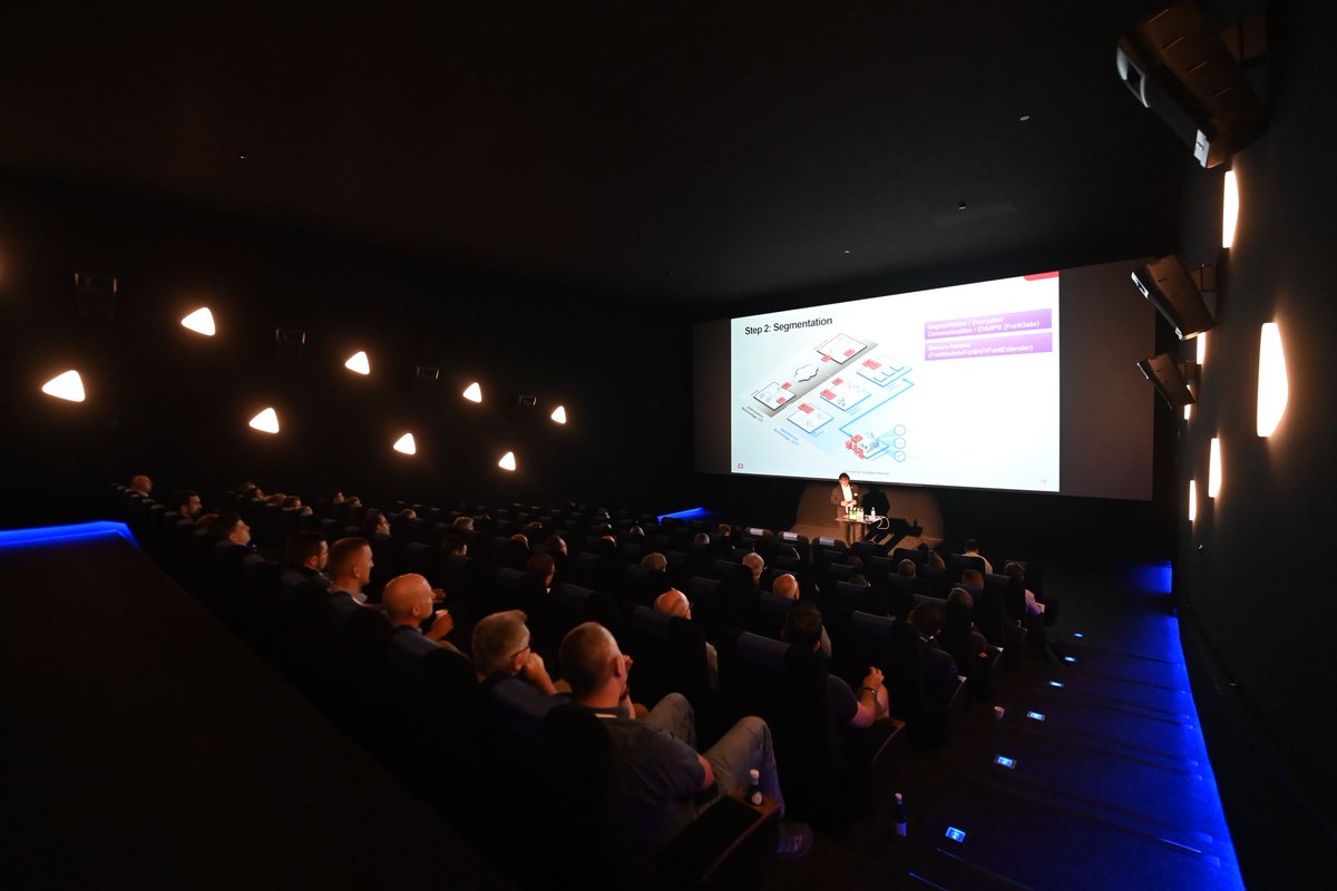 4netAG's tweet photo. @Fortinet Schweiz rollte für ihre Partner den roten Teppich aus: #FortinetSecurityDay im blue cinema cinedome Muri – ein filmreifer Auftritt🎬
❤️Dank an unsere Schweizer Freunde bei #Fortinet für den gelungenen Anlass👏

Bilder: 4net / Priska B. Roelli Fortinet https://t.co/n6QoI7Dm4Q