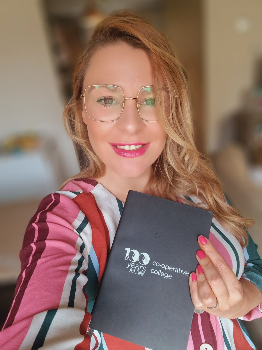 TutorStacey_EP's tweet photo. Yesterday I said goodbye to Oldham College after 7 years.
TODAY I start my new and exciting job at Co-operative College, s new chapter, - I absolutely love to learn and also love to teach and I feel extremely lucky to have landed this role ๐
#NewBeginnings #AnotherDoorOpens https://t.co/tMbglepZxn