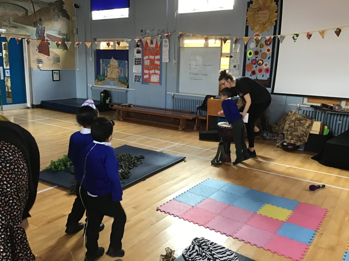 DIASENDteach's tweet image. What a great engaging experience it was! @BigTopCIC   Big Top Musical Adventures providing a fantastic, multisensory soundscape for our young learners to explore. @devonshireinf @BethBarnsley