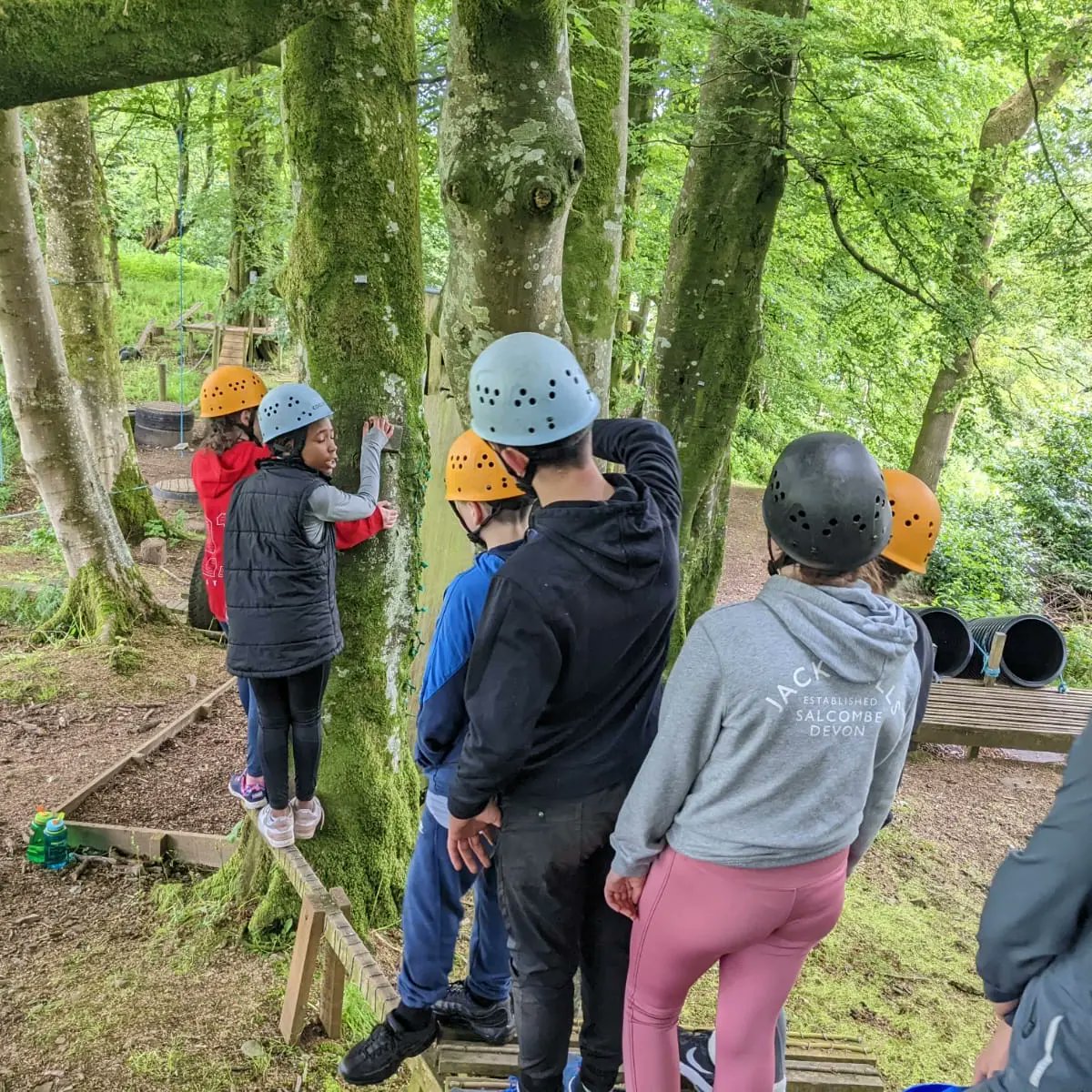 SStninian's tweet photo. Abernethy Barcaple Day 2 #leadership #valuesinactions ✨️ https://t.co/h8t4gyOSsy