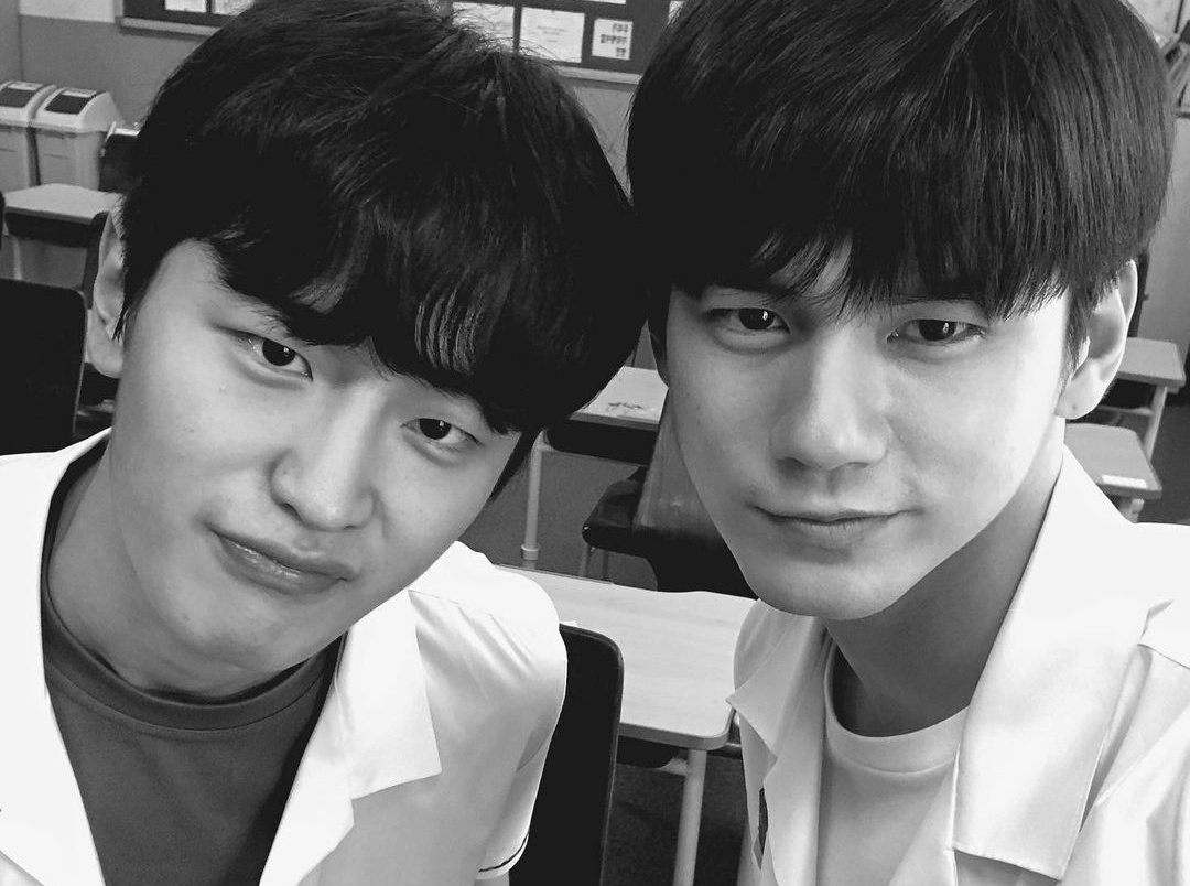 옹서남북 :˙ tweet media