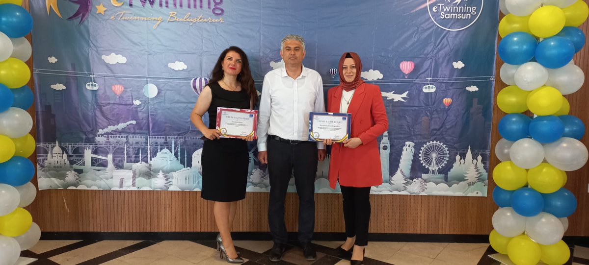 DerelerIlkokulu's tweet photo. Okulumuzda  yürütülen e-twinning projesi kapsamında Matematik Öğretmenimiz Mesude Gülşah DAĞDELEN'in "Öğretmenim Doğa" projesi Ulusal Kalite Etiketi, İngilizce Öğretmenimiz Yasemin BARIK'ın "My Dream Job" projesi Avrupa Kalite Etiketi ile ödüllendirilmişlerdir.
@CanikMem https://t.co/btRcNKQDek